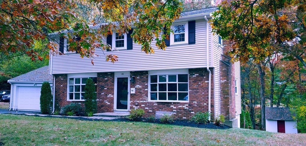 41 Old Post Road Walpole, MA 02032 - Photo 2 of 38