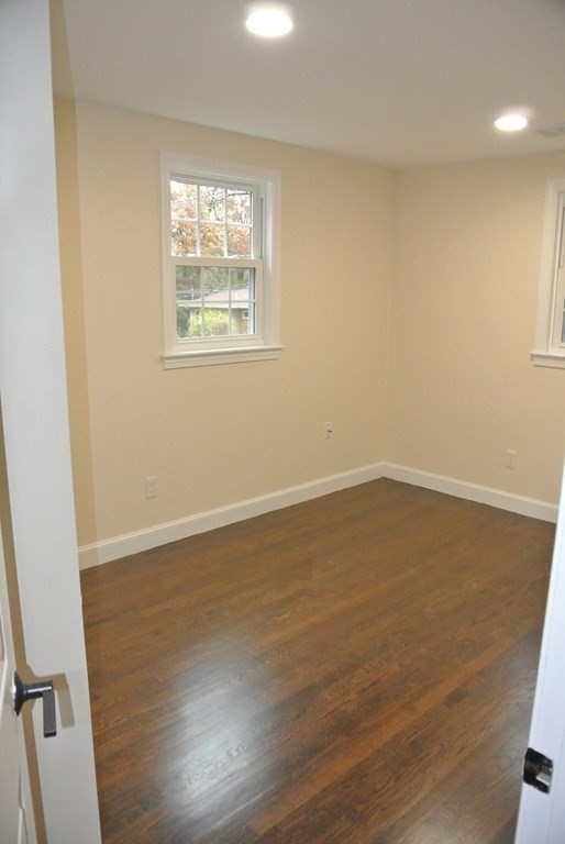 41 Old Post Road Walpole, MA 02032 - Photo 25 of 38
