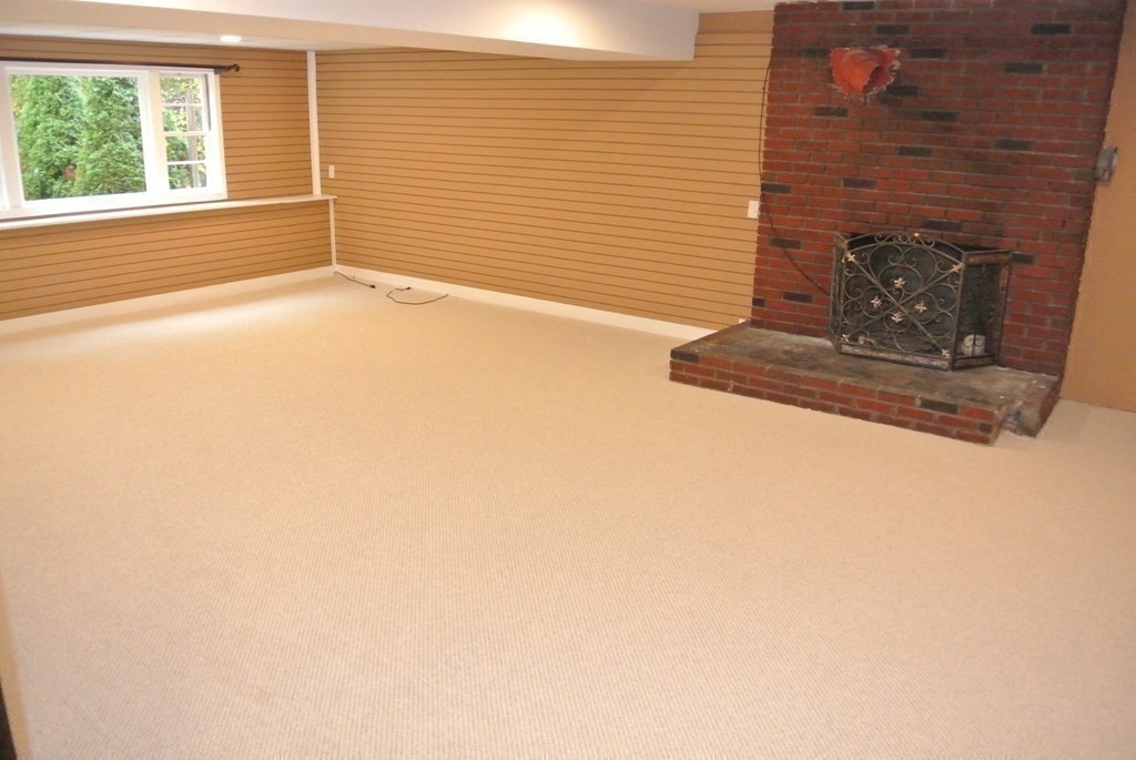 41 Old Post Road Walpole, MA 02032 - Photo 32 of 38