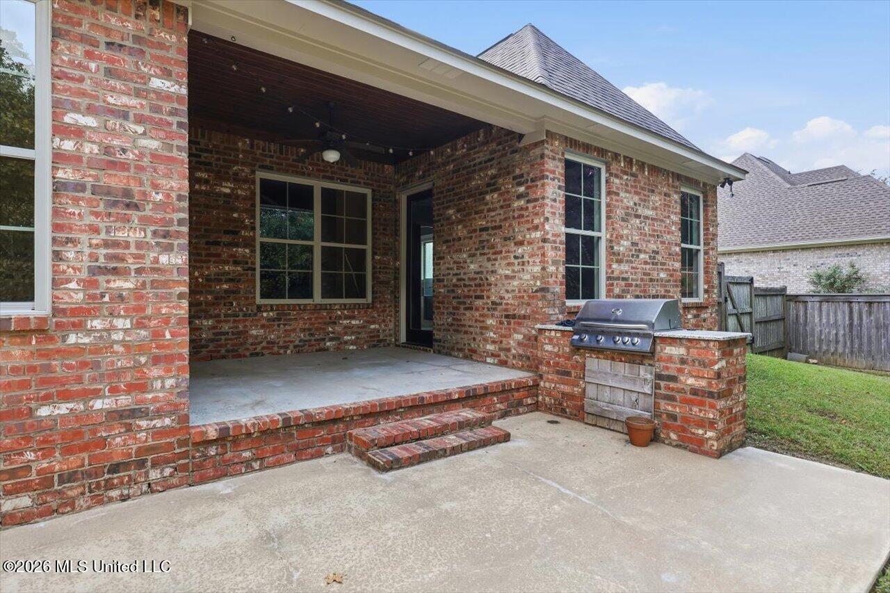 222 Legacy Drive Brandon, MS 39042 - Photo 41 of 48 Entertaining Space