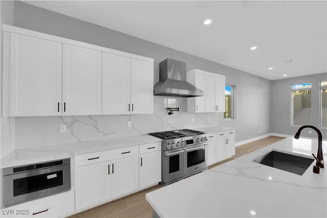 $8,800 | 10648 Stone Ledge Avenue, Las Vegas, NV 89135