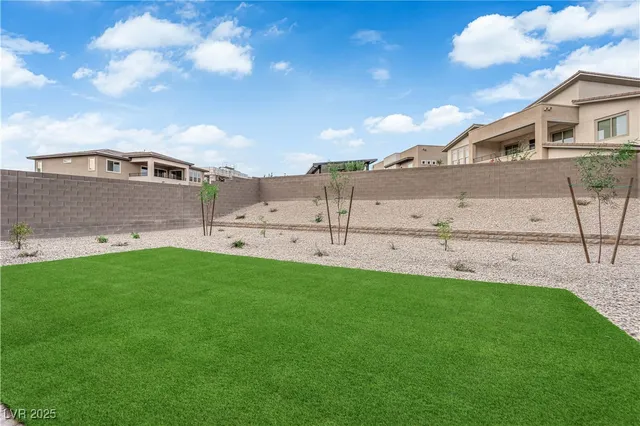 $8,800 | 10648 Stone Ledge Avenue, Las Vegas, NV 89135