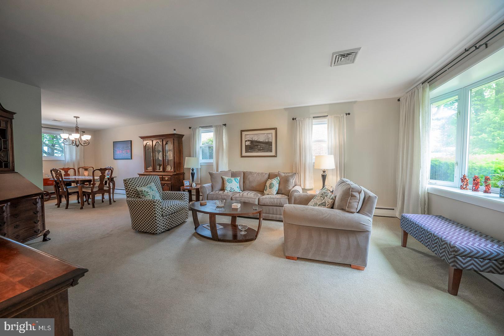 320 Bennett Road Springfield, PA 19064 - Photo 4 of 33