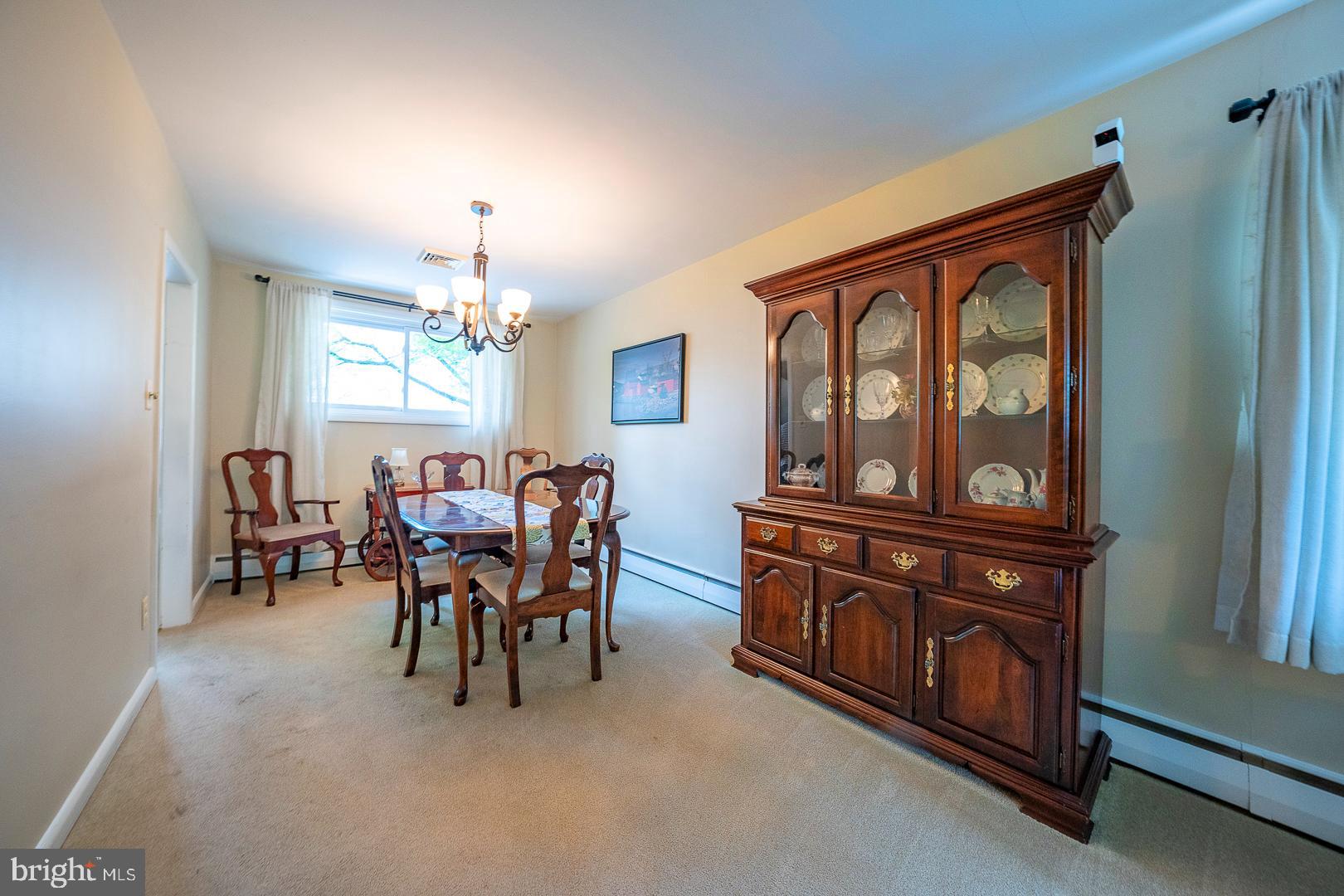 320 Bennett Road Springfield, PA 19064 - Photo 6 of 33 Dining Room