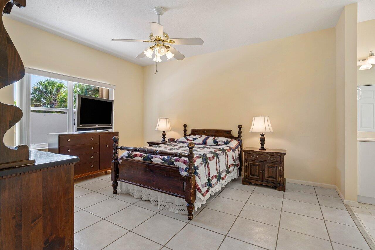 7040 Northwest Turtle Walk Boca Raton, FL 33487 - Photo 26 of 40 021-7040NorthwestTurtleWalk-BocaRaton-FL