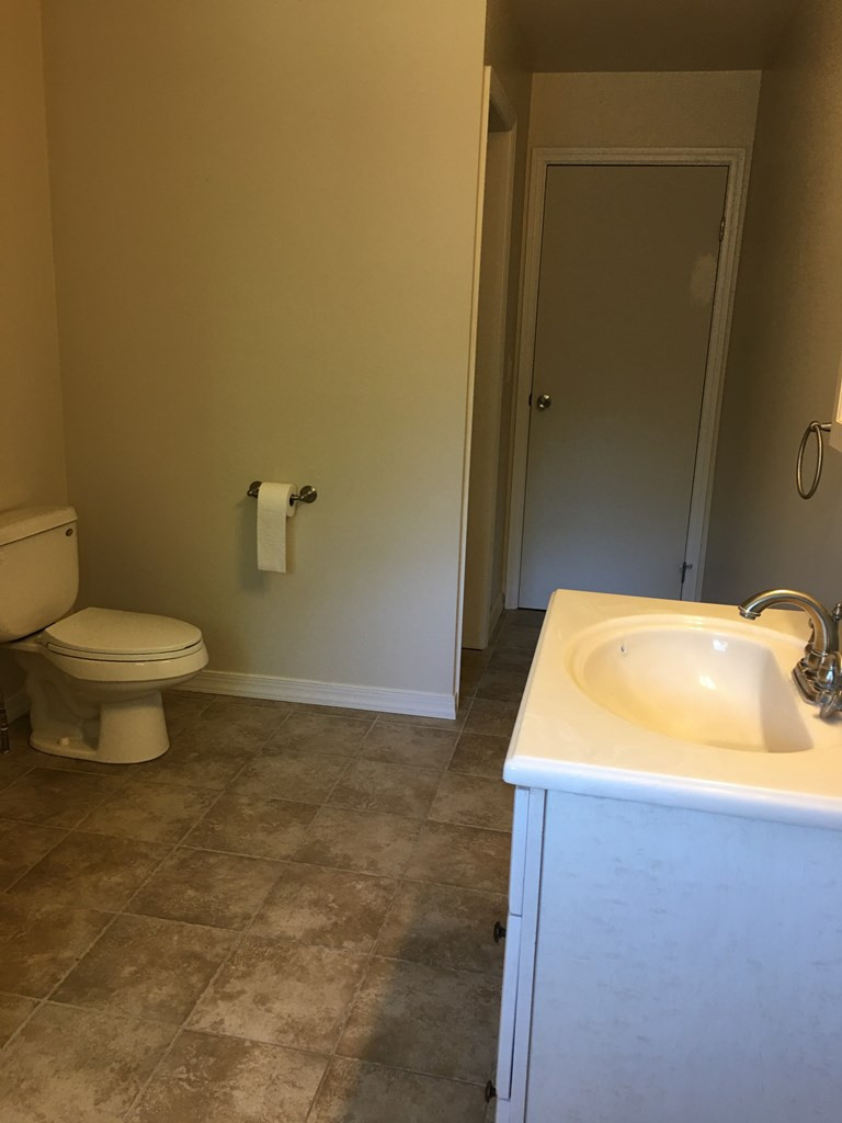 140 Anderson Road Plattsburgh, NY 12901 - Photo 8 of 30 Gallery Image 8