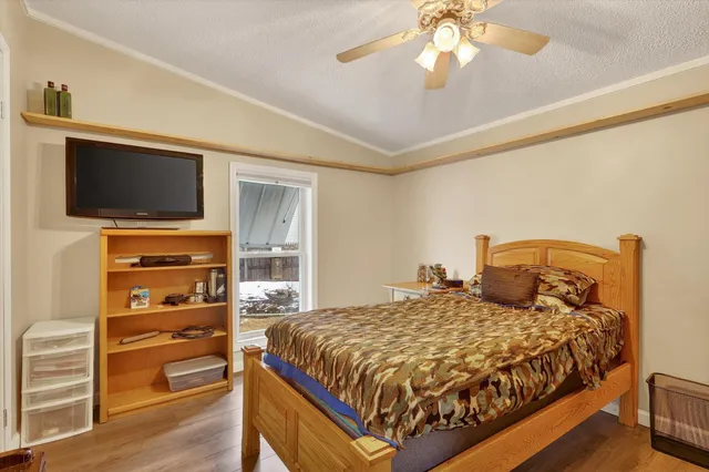 $195,000 | 1296 Charlton Drive, Hastings, MI 49058