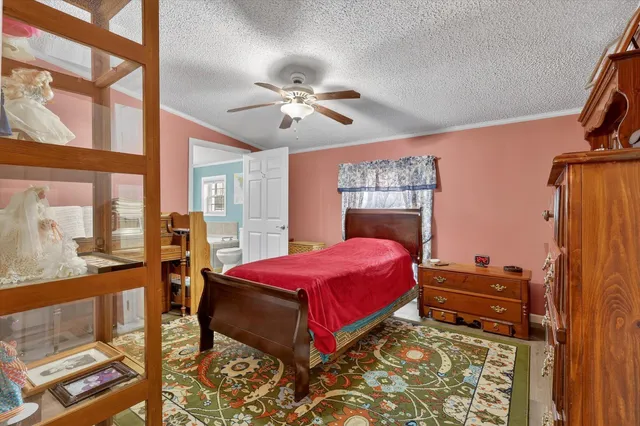 $195,000 | 1296 Charlton Drive, Hastings, MI 49058