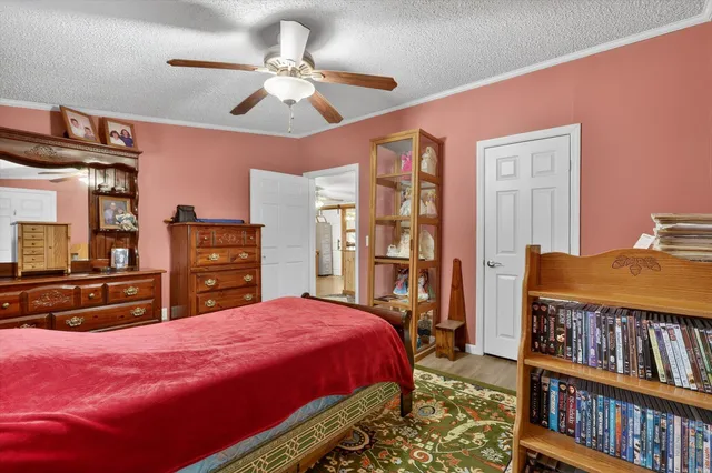 $195,000 | 1296 Charlton Drive, Hastings, MI 49058