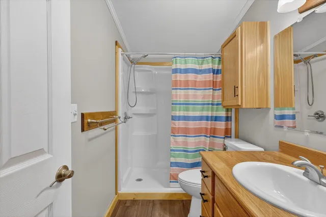 $195,000 | 1296 Charlton Drive, Hastings, MI 49058