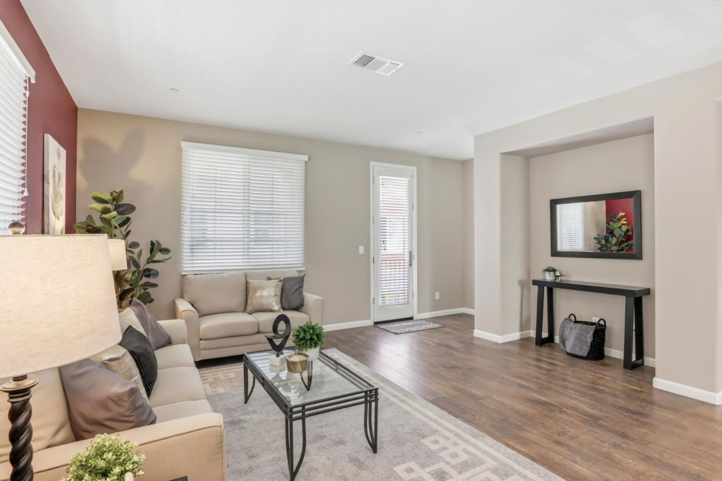 57 Regency Place Hayward, CA 94544 - Photo 4 of 30