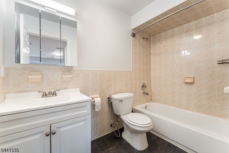 83 1st Street, Unit 2 Elizabeth Port, NJ 07206 - Photo 16 of 18