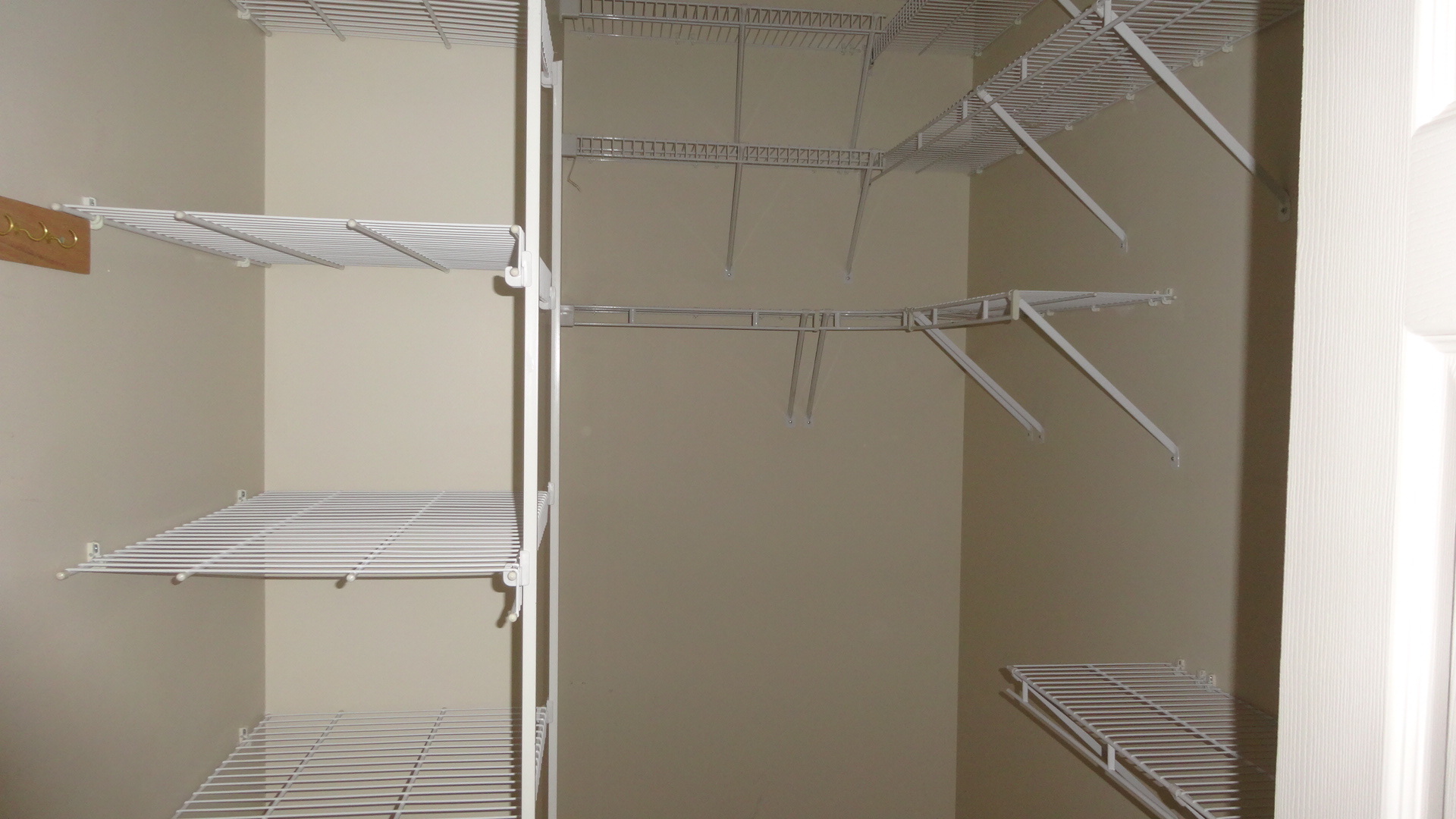 210 North Addison Avenue, Unit 401 Elmhurst, IL 60126 - Photo 14 of 30 a view of walk in closet