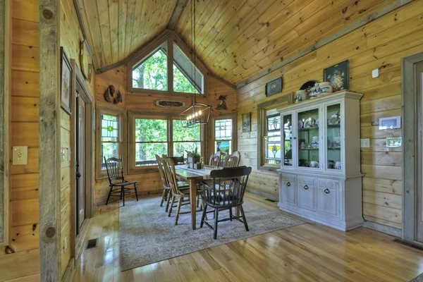 $994,999 | 46 Cochise Road, Cherry Log, GA 30522