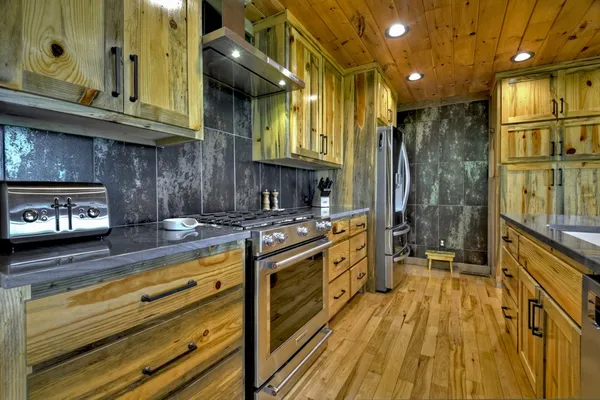 $994,999 | 46 Cochise Road, Cherry Log, GA 30522