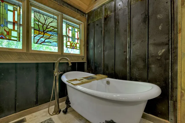 $1,099,999 | 46 Cochise Road, Cherry Log, GA 30522