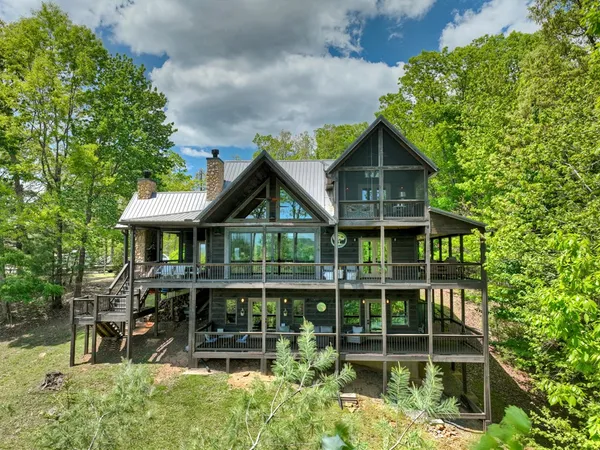 $994,999 | 46 Cochise Road, Cherry Log, GA 30522