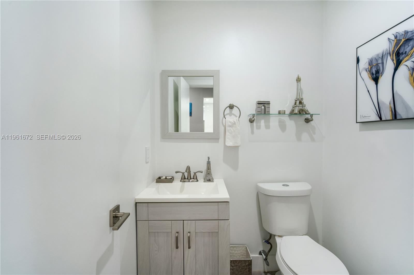 2701 Northeast 52nd Street Lighthouse Point, FL 33064 - Photo 20 of 57