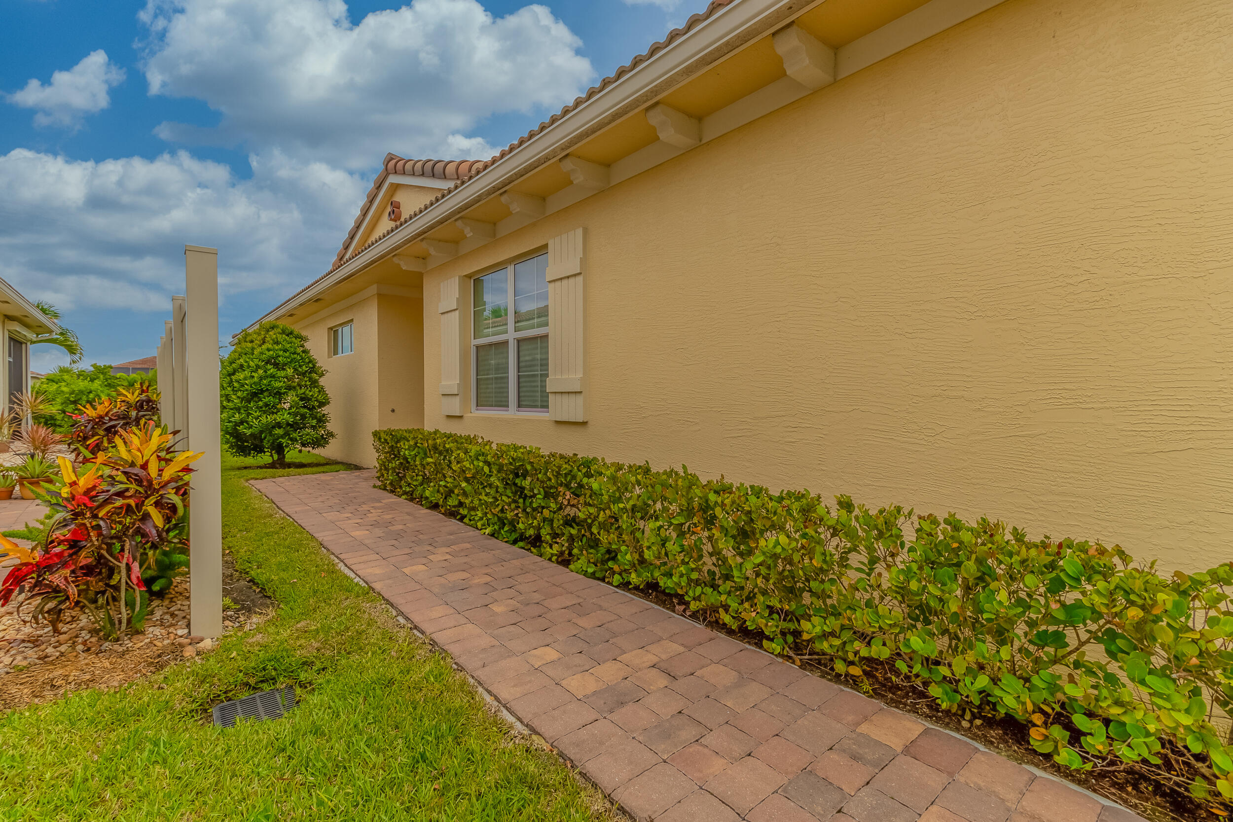21012 Southwest Modena Way Port St. Lucie, FL 34986 - Photo 3 of 27 Entrance