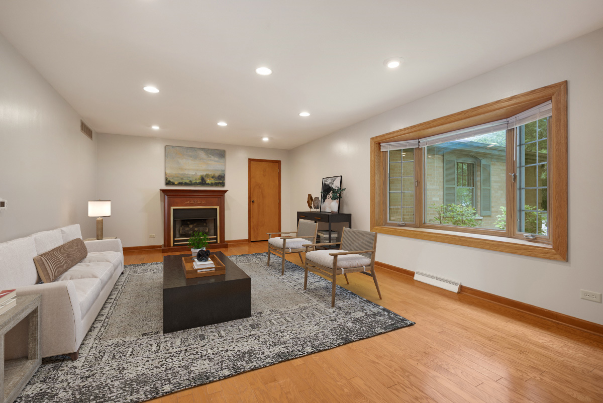 1441 Maple Lane Elgin, IL 60123 - Photo 5 of 29 Gallery Image 5