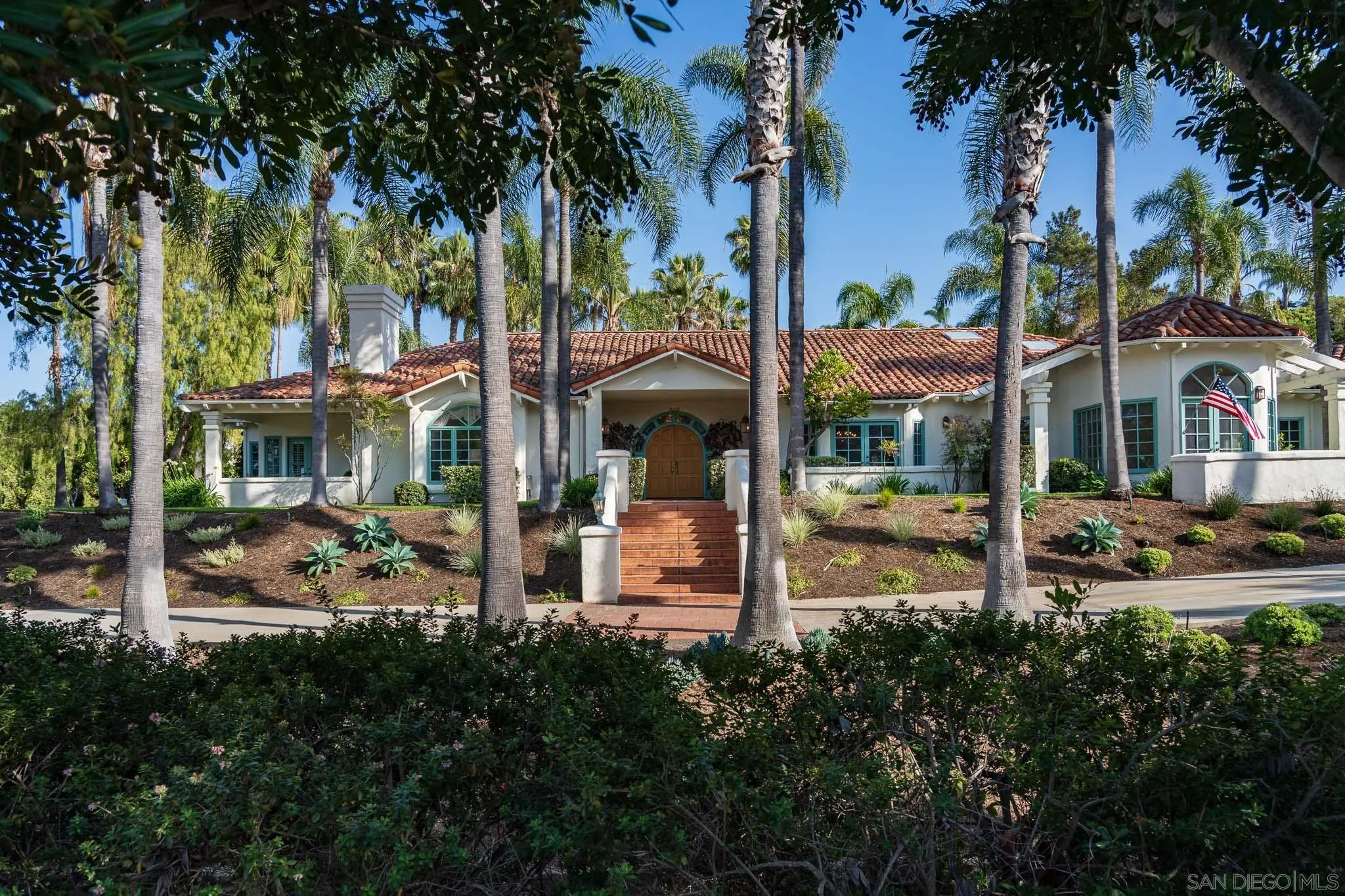 18221 Via Ascenso Rancho Santa Fe, CA 92067 - Photo 29 of 37 a view of a street with sitting area