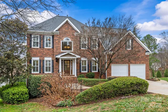 $970,000 | 11025 Thornhill Club Drive, Charlotte, NC 28277