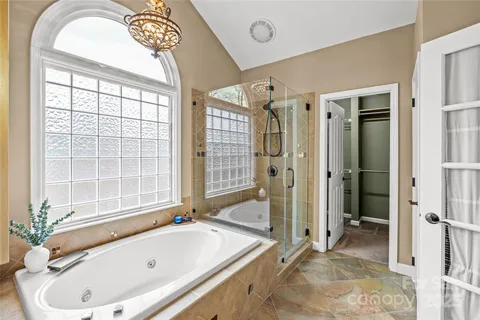 $970,000 | 11025 Thornhill Club Drive, Charlotte, NC 28277