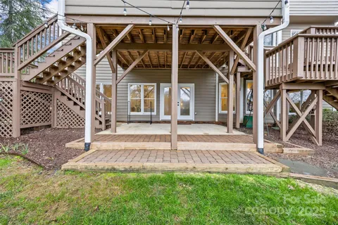 $970,000 | 11025 Thornhill Club Drive, Charlotte, NC 28277