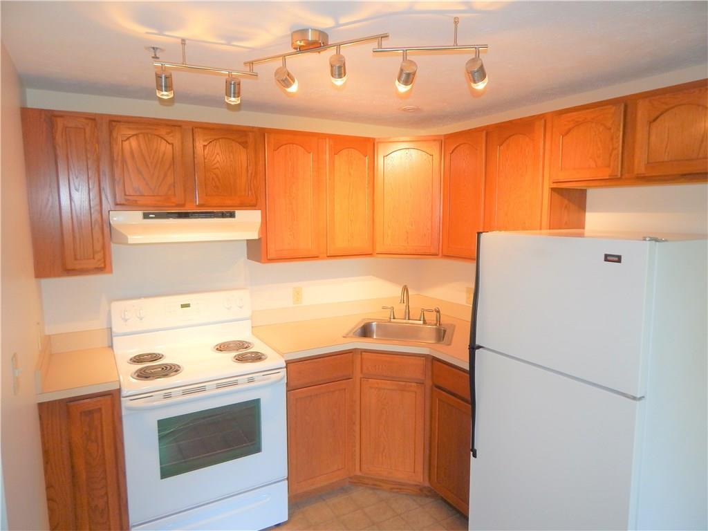 574 Main Street, Unit 101 Damariscotta, ME 04543 - Photo 32 of 34 Photo