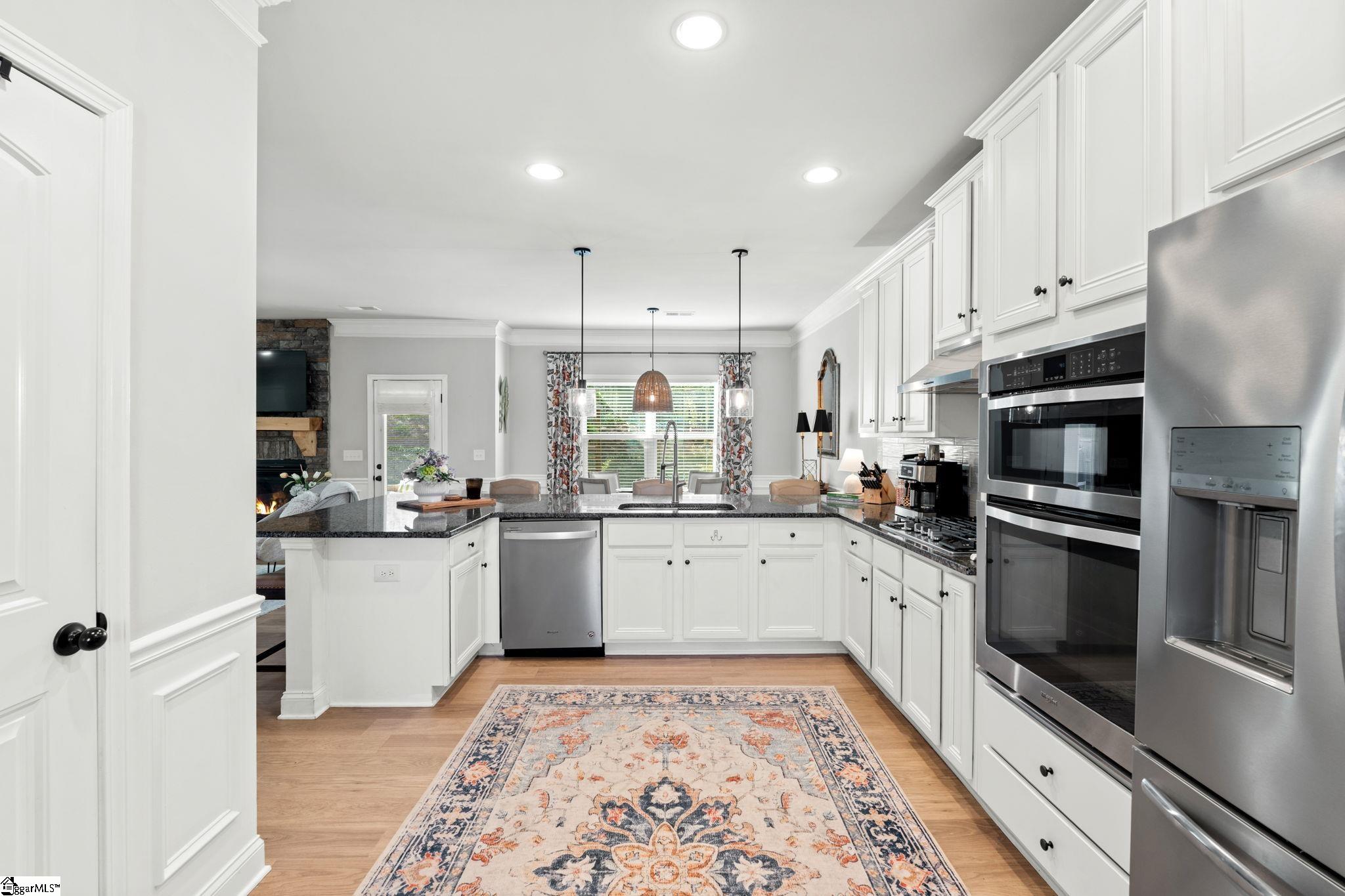 265 Delbourne Lane Greer, SC 29651 - Photo 10 of 47