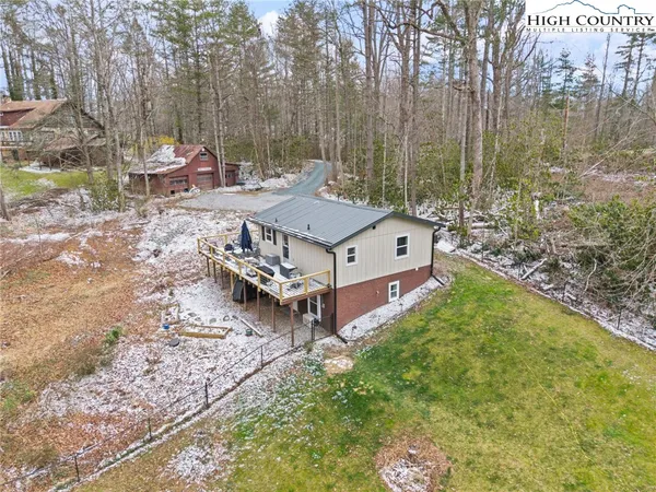 a house view with a outdoor space