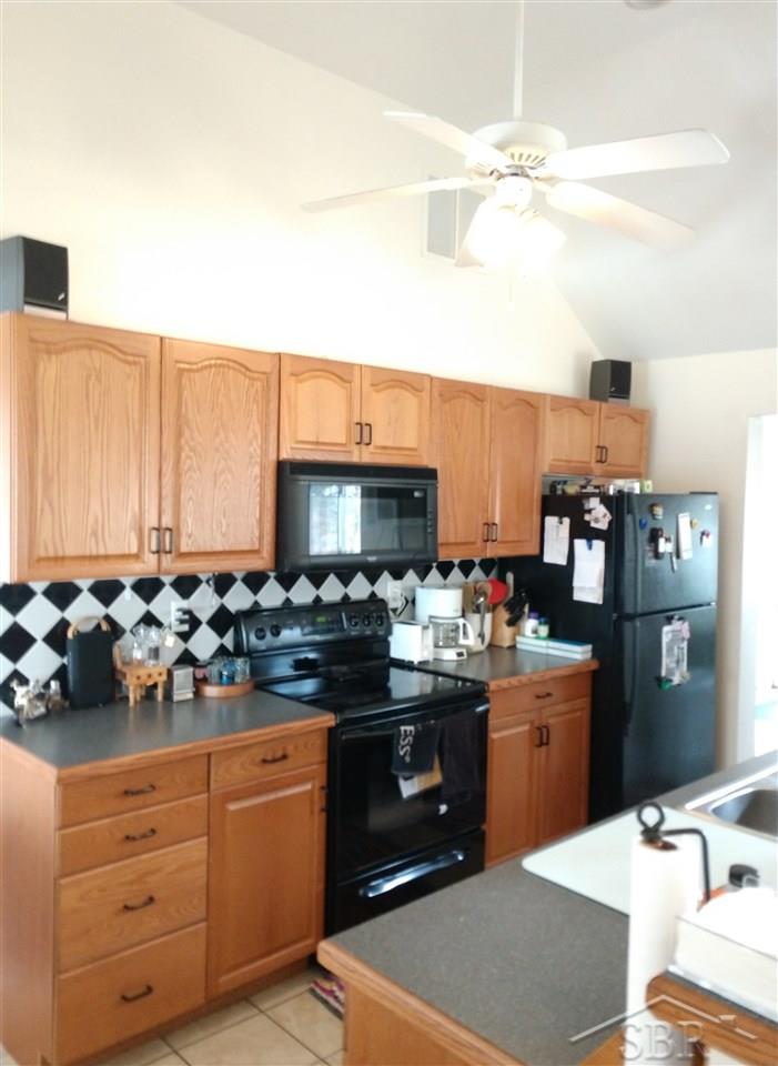 8925 Webster Road Freeland, MI 48623 - Photo 8 of 35 31373169-7.JPG