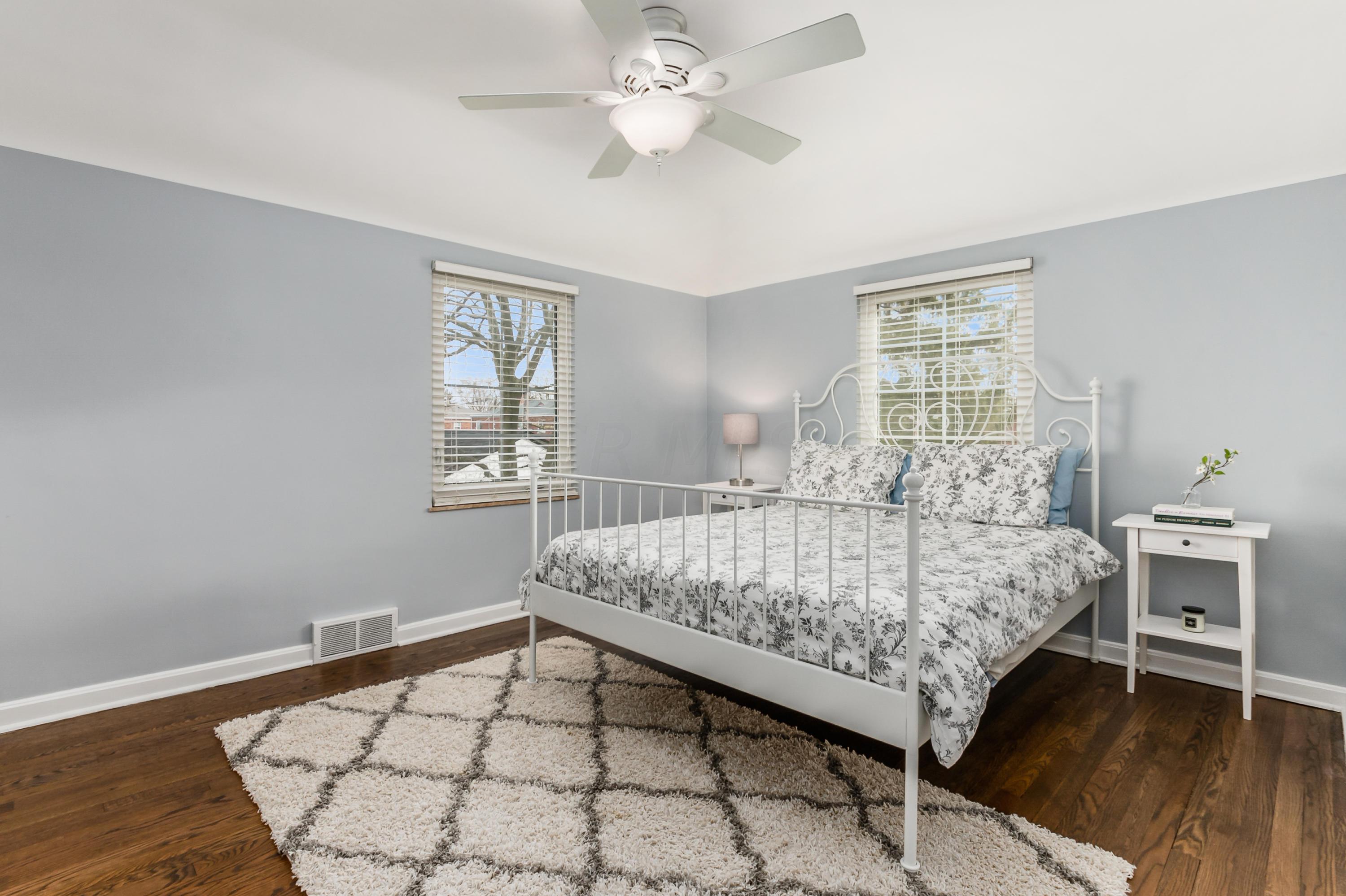 2015 Inchcliff Road Columbus, OH 43221 - Photo 24 of 44