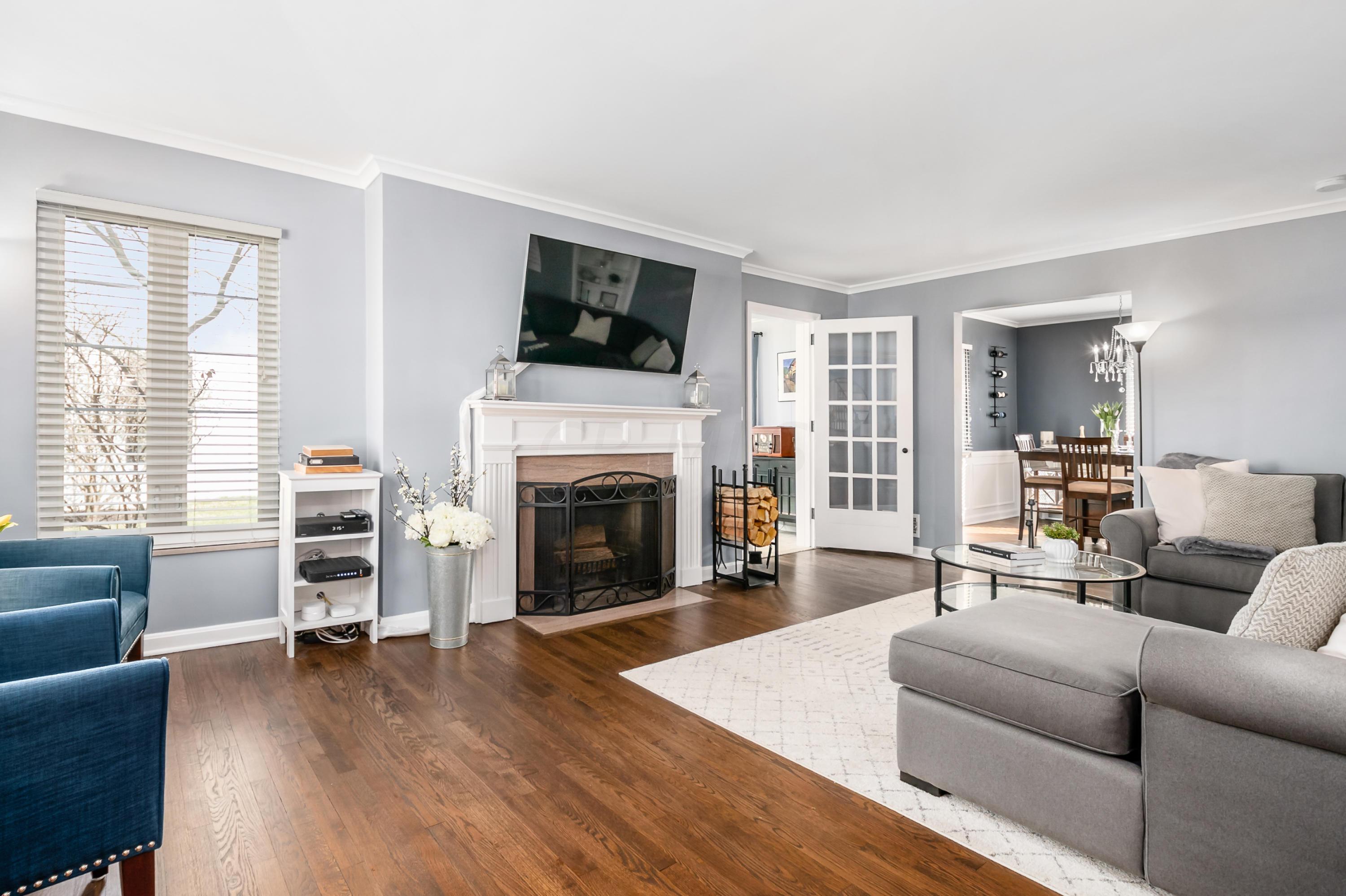 2015 Inchcliff Road Columbus, OH 43221 - Photo 3 of 44