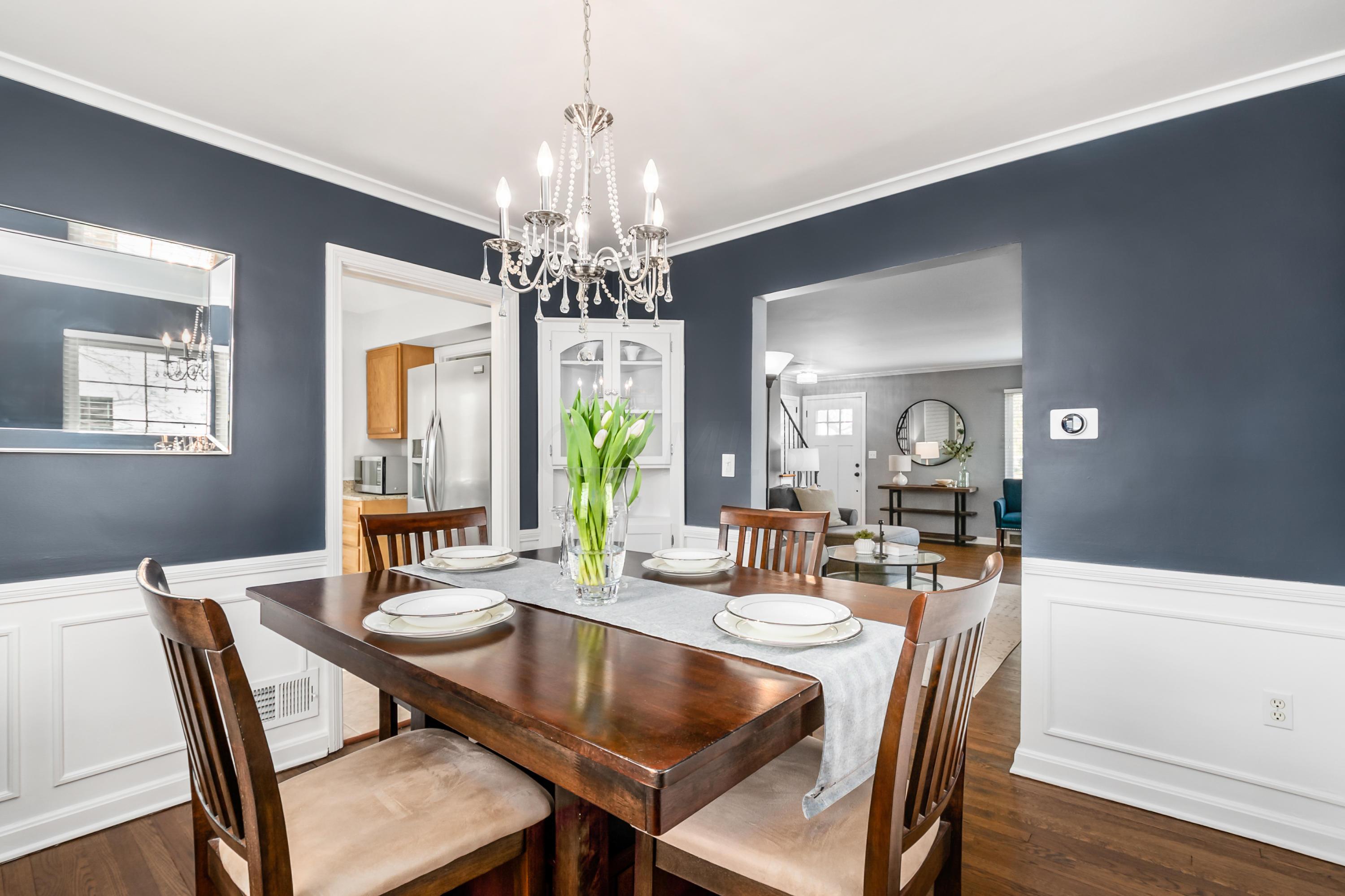 2015 Inchcliff Road Columbus, OH 43221 - Photo 9 of 44