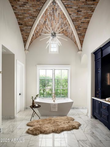 $8,725,000 | 5729 East Joshua Tree Lane, Paradise Valley, AZ 85253