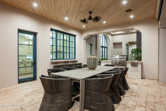 $8,725,000 | 5729 East Joshua Tree Lane, Paradise Valley, AZ 85253