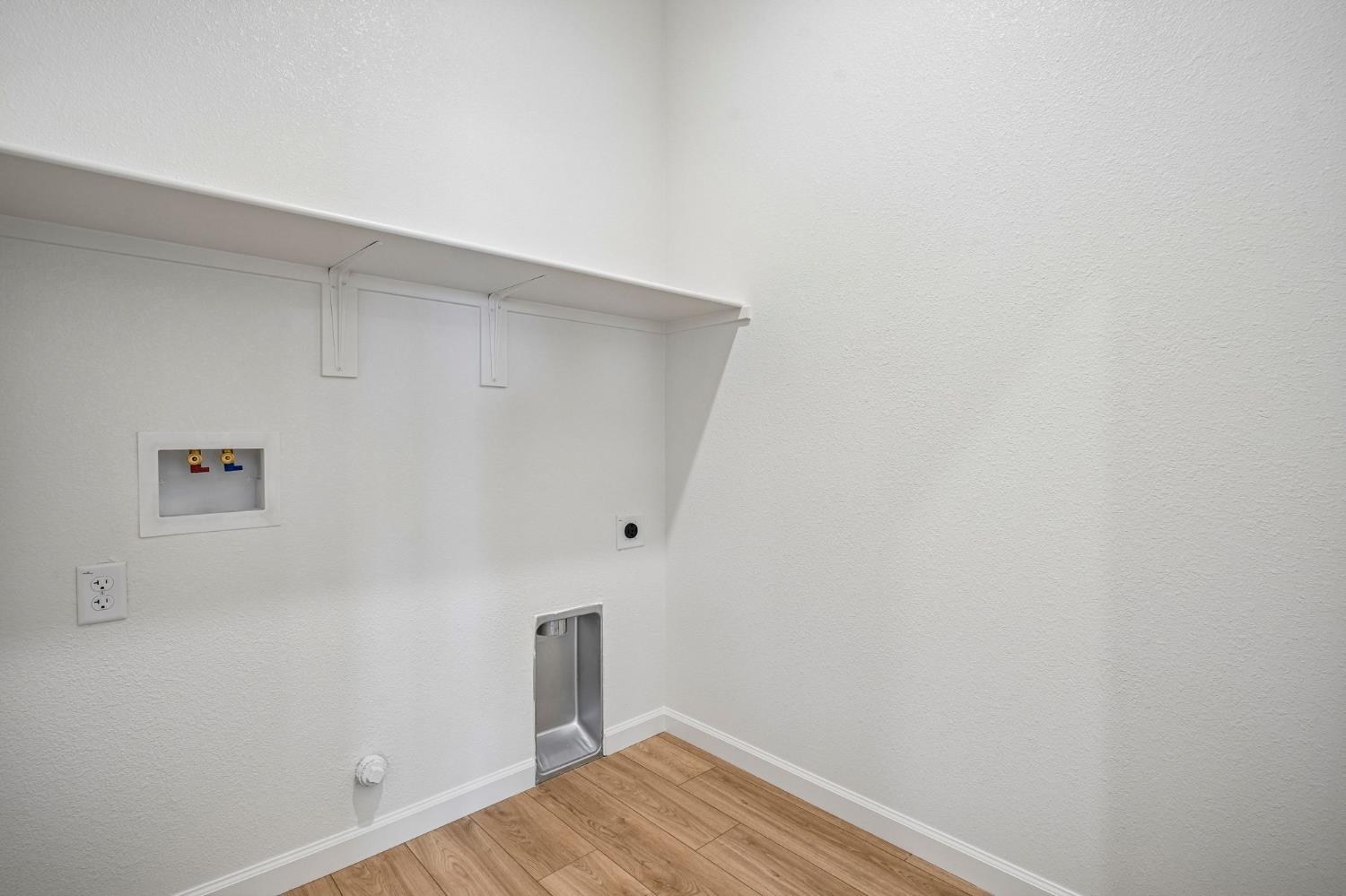 2621 Redtail Hawk Road Modesto, CA 95357 - Photo 17 of 26