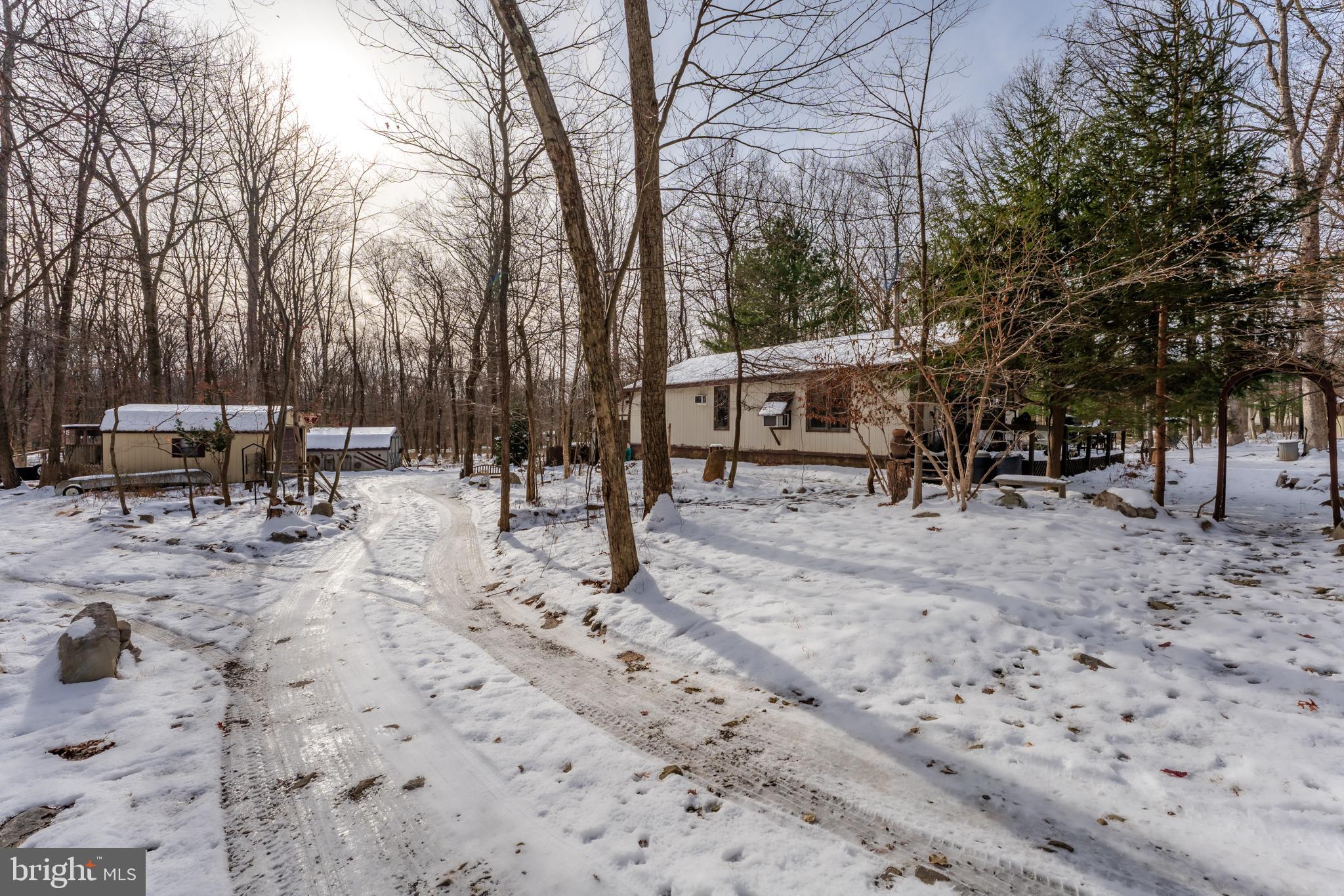 415 White Oak Road Lehighton, PA 18235 - Photo 4 of 45 a view of outdoor space with seating area