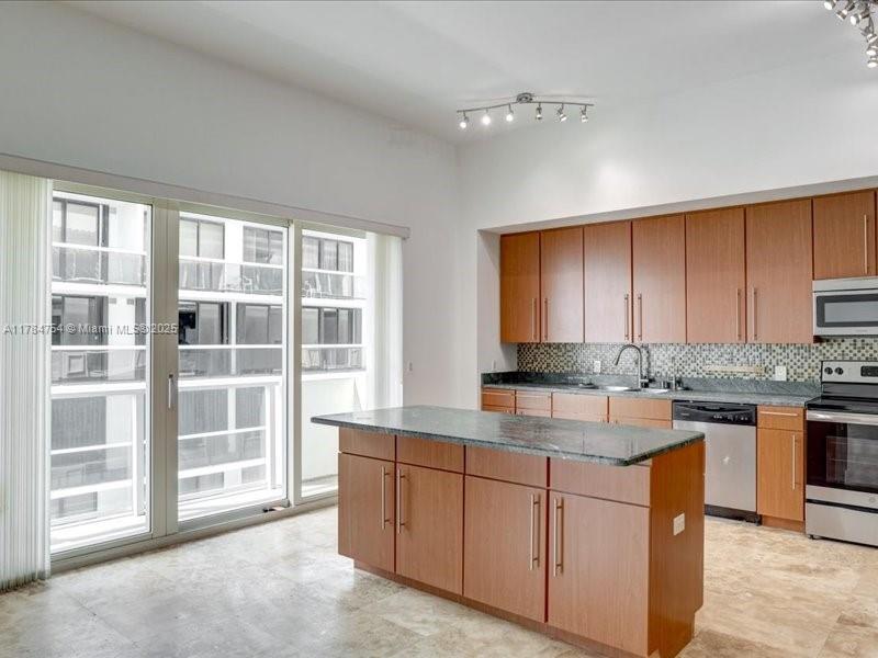 9499 Collins Avenue, Unit PH03 Surfside, FL 33154 - Photo 8 of 82 1st Level