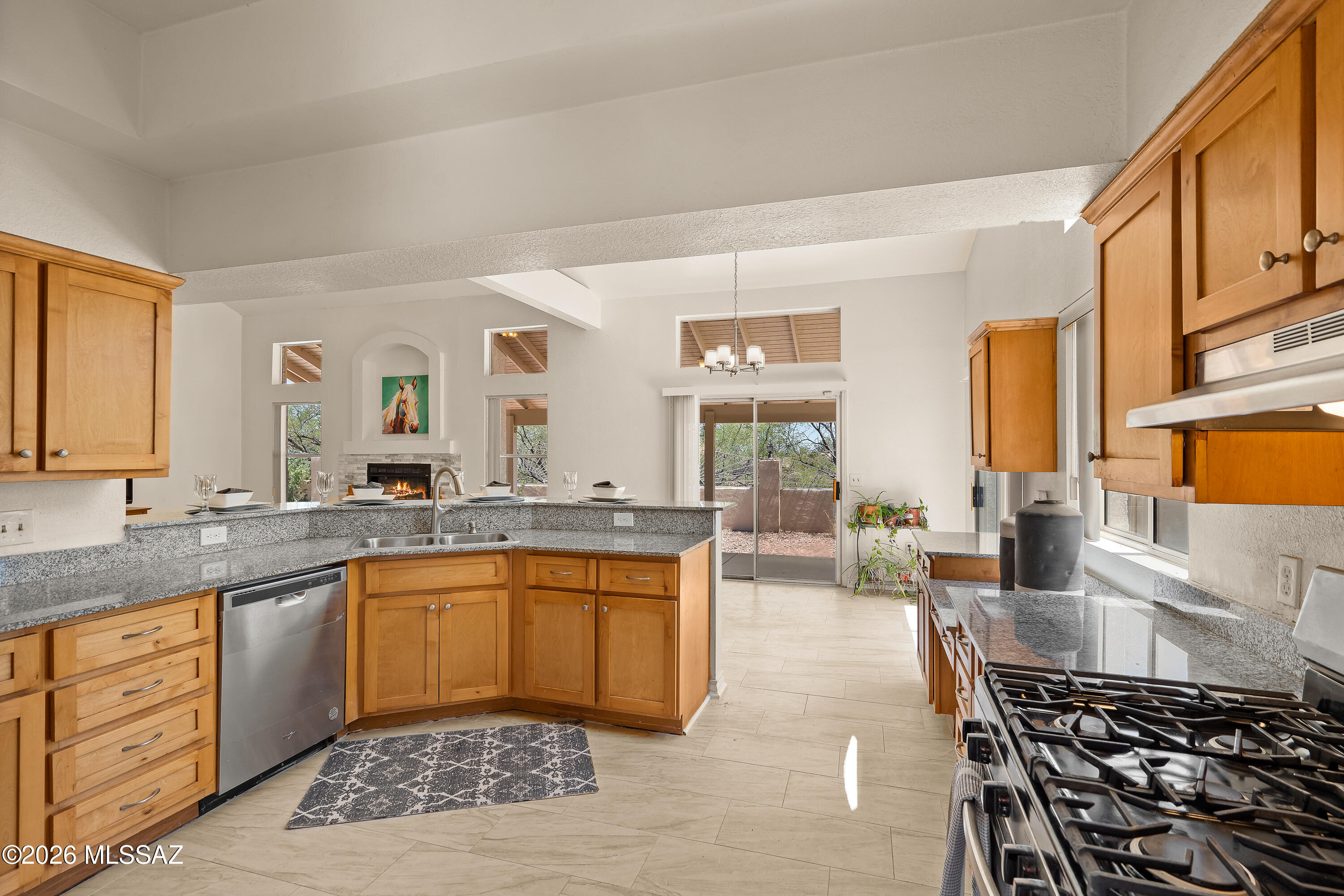 1027 Acaso Court Rio Rico, AZ 85648 - Photo 19 of 50 2 Interiors-15