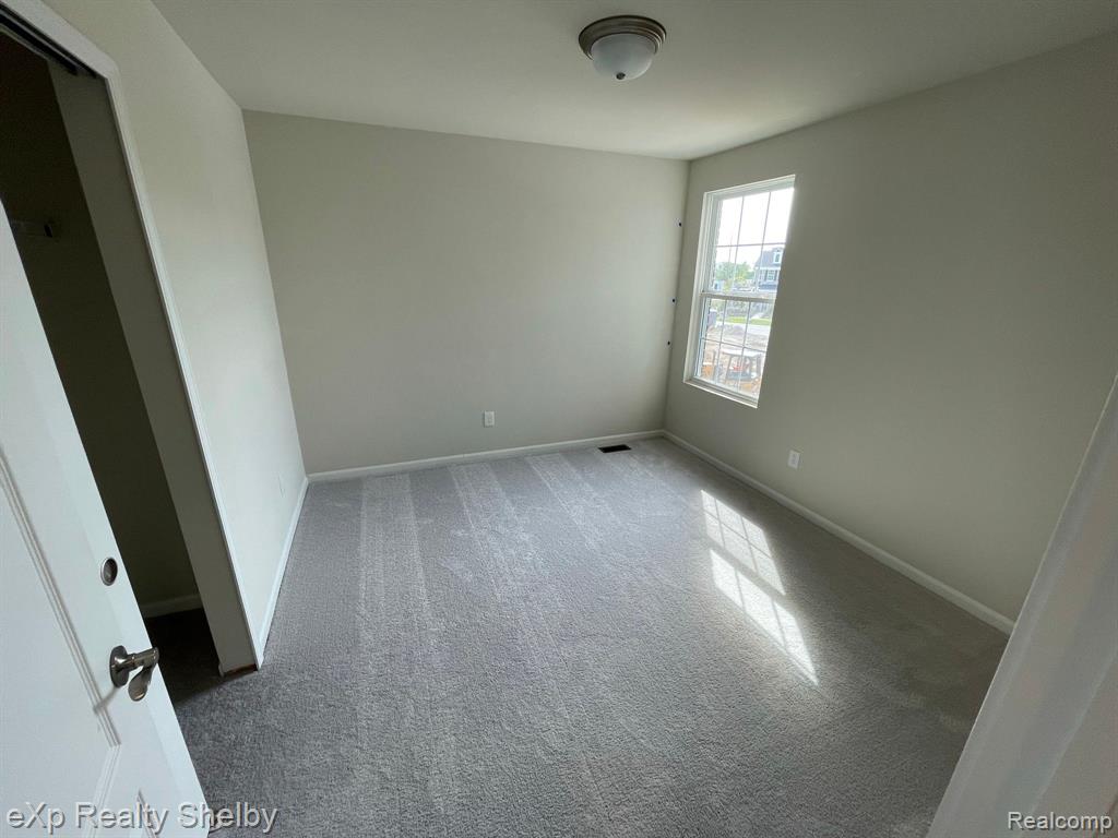 43482 Prospect Lane Novi, MI 48375 - Photo 10 of 16