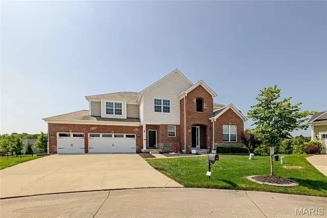 $1,300,000 | 351 Oak Stand Court, Chesterfield, MO 63005