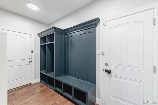 $1,300,000 | 351 Oak Stand Court, Chesterfield, MO 63005