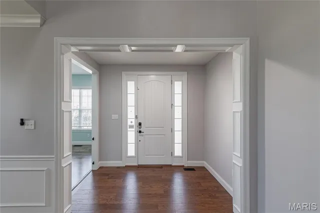 $1,300,000 | 351 Oak Stand Court, Chesterfield, MO 63005