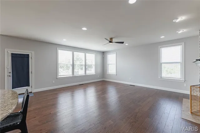 $1,300,000 | 351 Oak Stand Court, Chesterfield, MO 63005