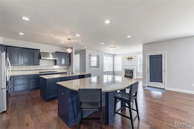 $1,300,000 | 351 Oak Stand Court, Chesterfield, MO 63005