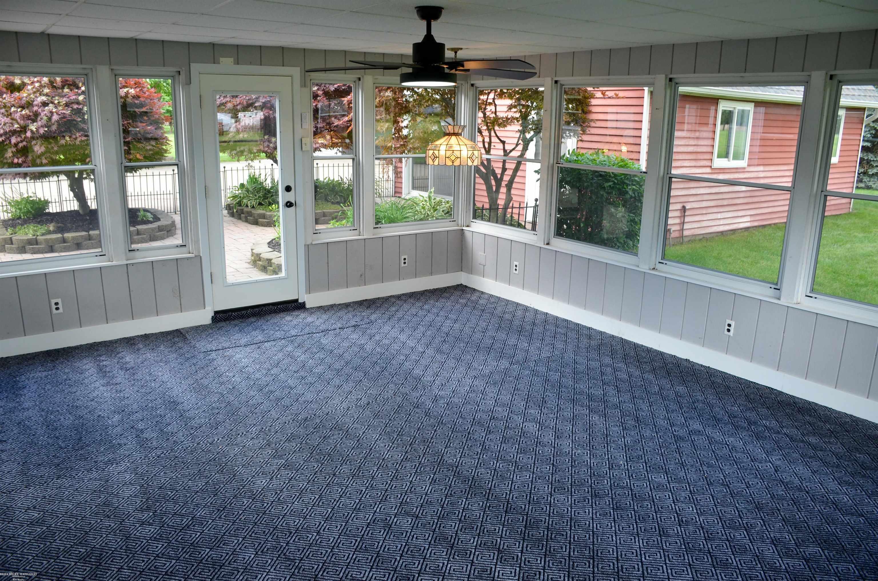 50400 Fairchild Road New Baltimore, MI 48051 - Photo 6 of 36