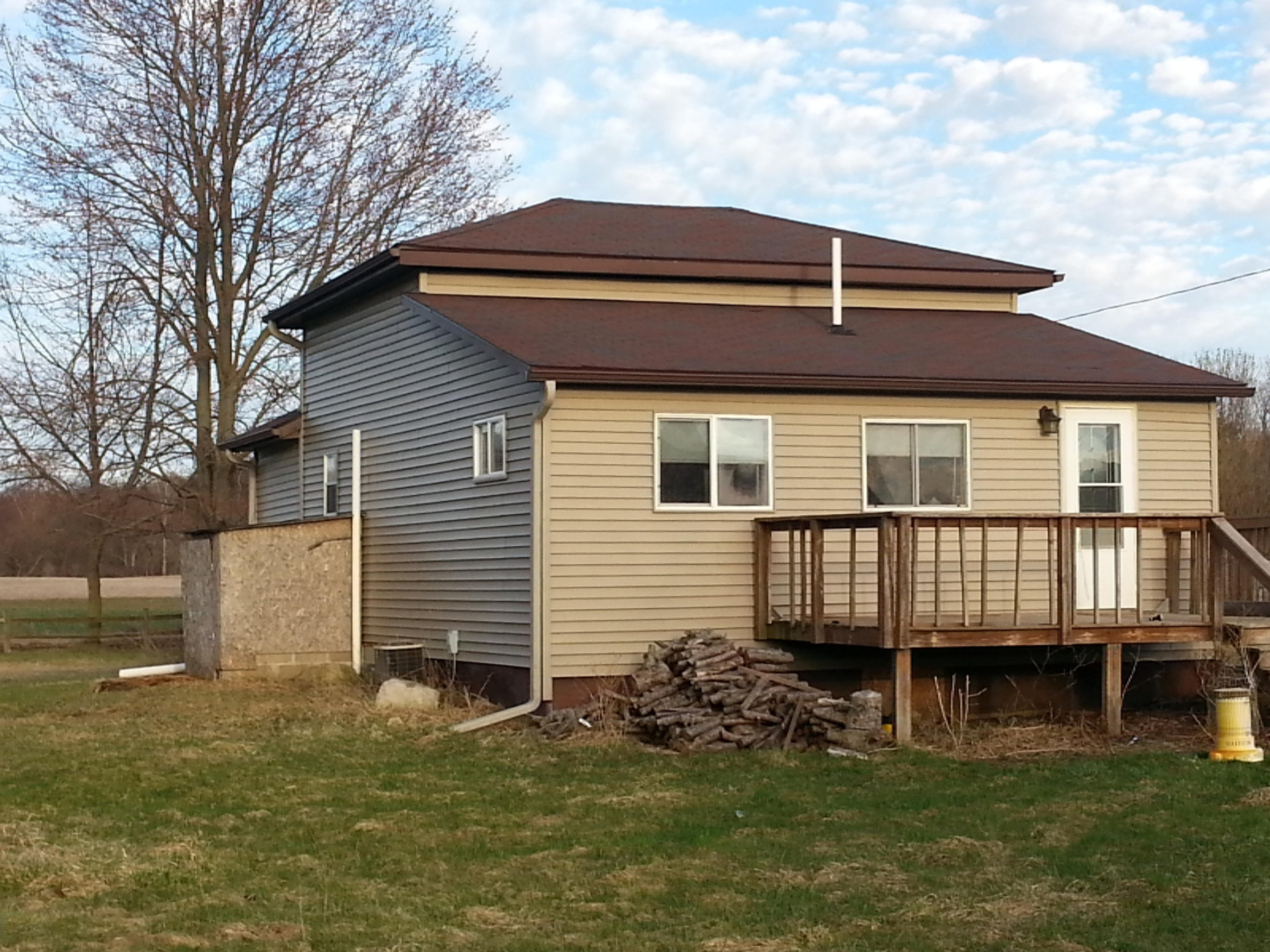 183 Barker Road Ionia, MI 48846 - Photo 4 of 8 20150415_192813