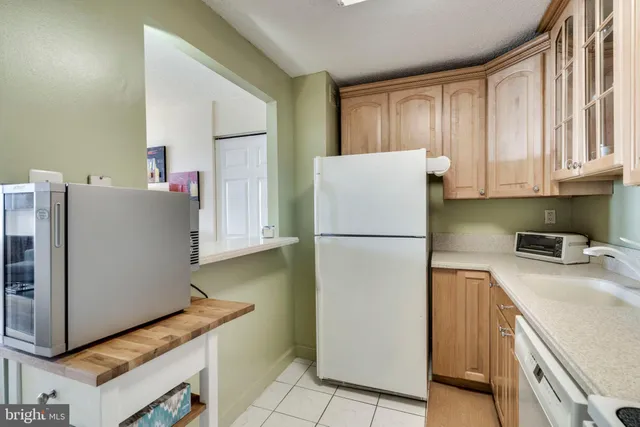 $2,595 | 1325 18th Street Northwest, Unit 807, Washington, DC 20036